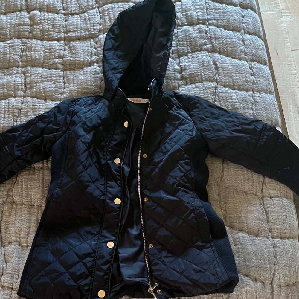 Black puffer jacket
